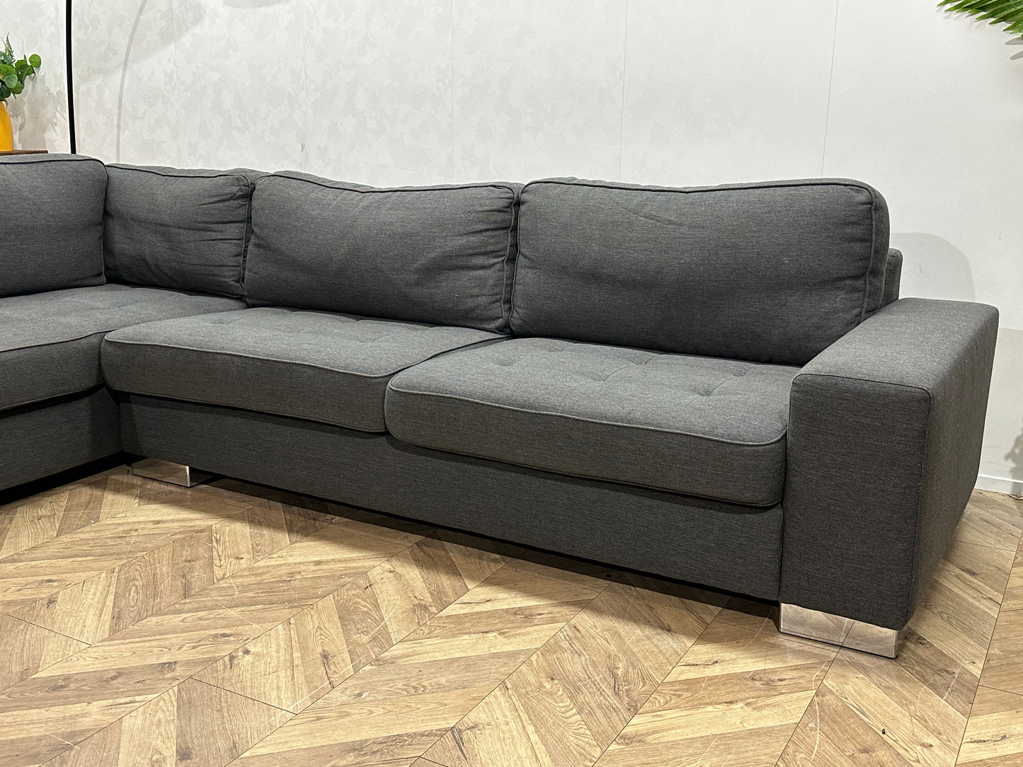 Goossens Grijze Hoekbank ~ Losse Kussens Met Afneembare Hoezen