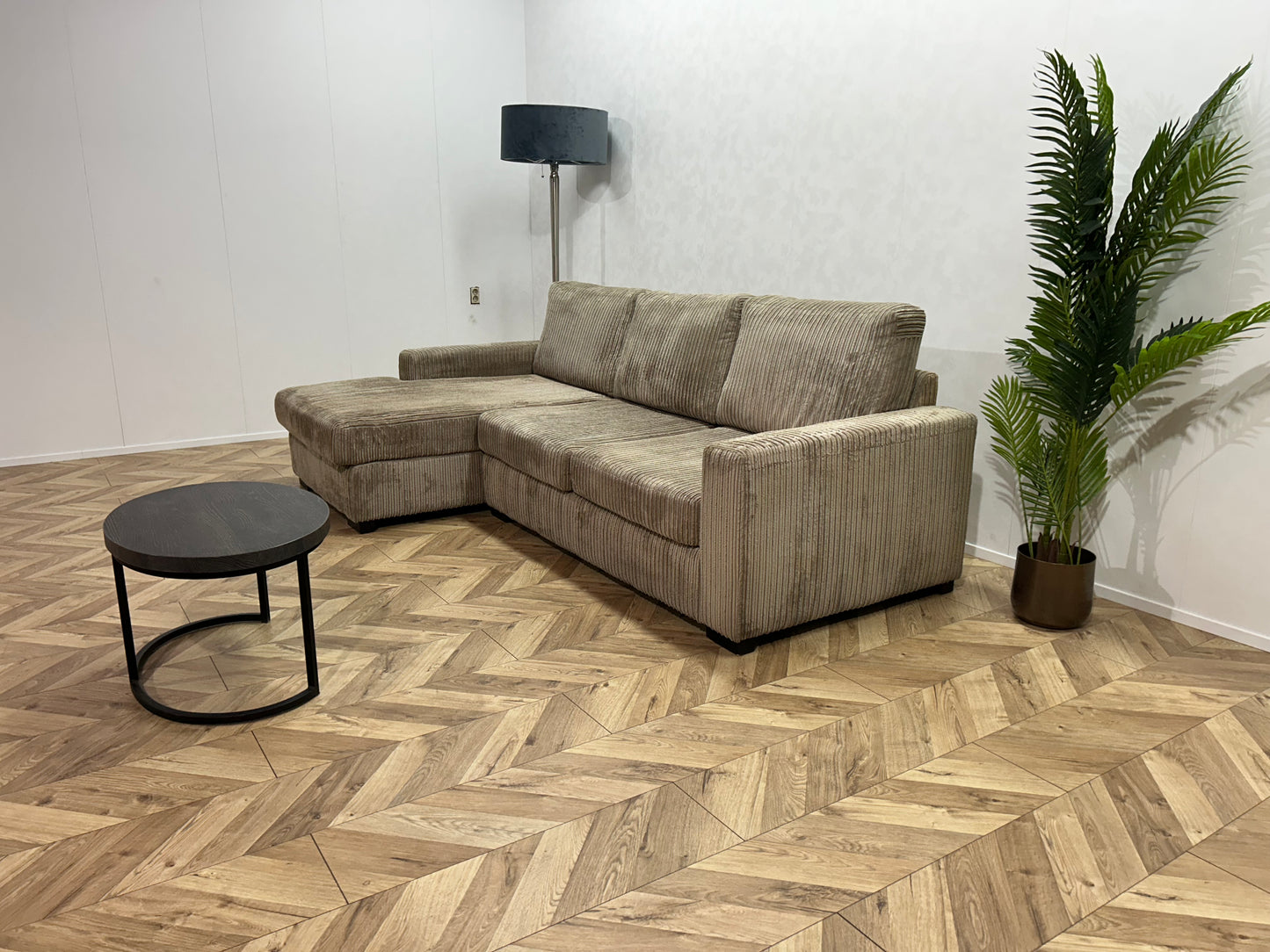 Beige Ribstof Hoekbank ~ Losse Kussens Met Afneembare Hoezen