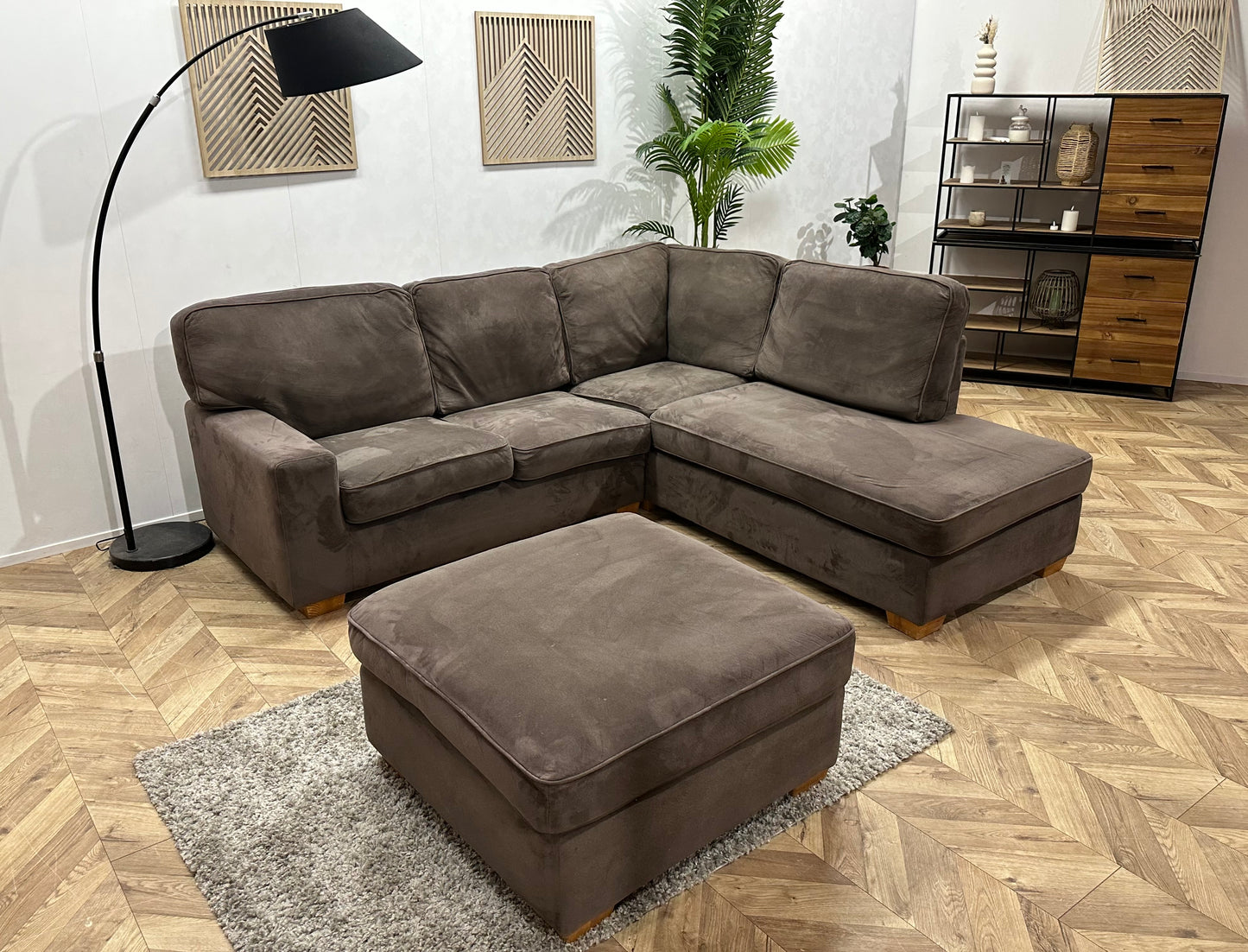 Bruine Velvet Hoekbank Inc Hocker ~ Losse Kussens Met Afneembare Hoezen