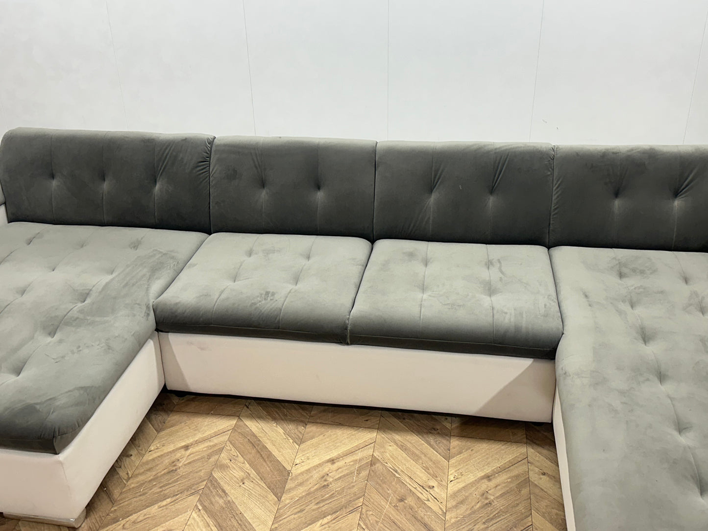 !Showroommodel! Grijze/Witte Velvet/Lederen U Bank