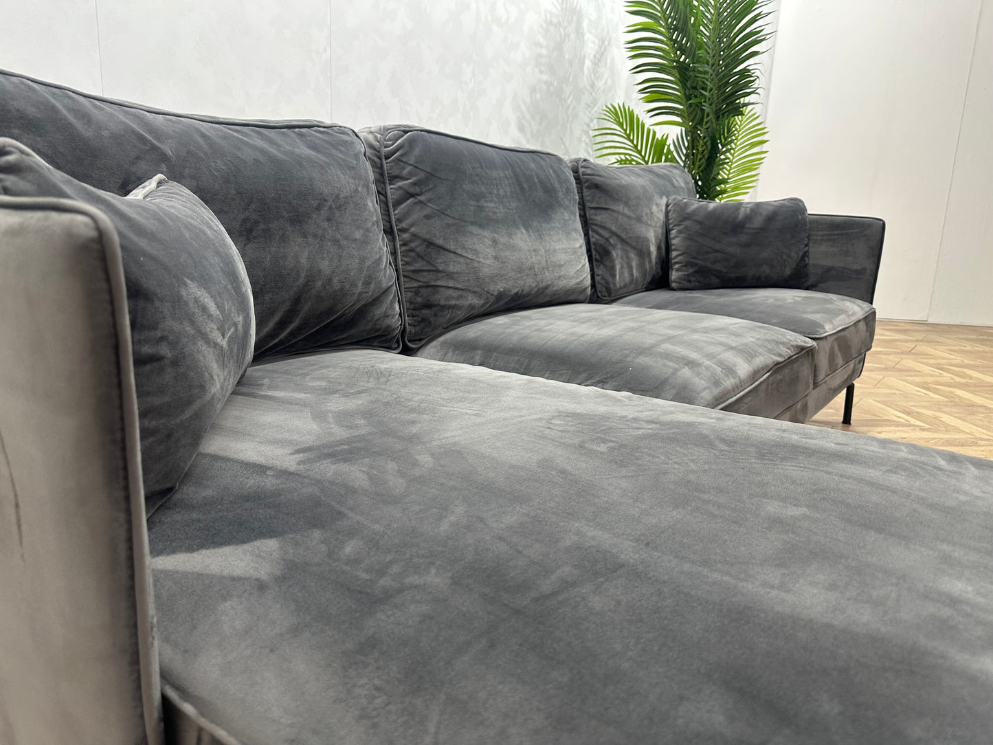 !Showroom Model! Antraciet Velvet Hoekbank ~ Nieuwstaat