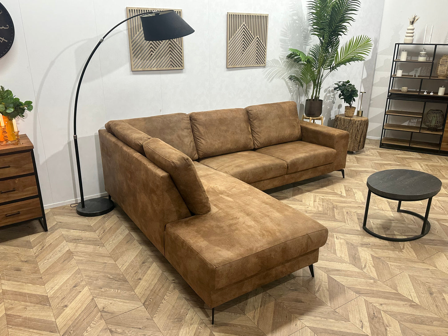 Bruine Suède Stoffen Hoekbank ~ Nieuwstaat