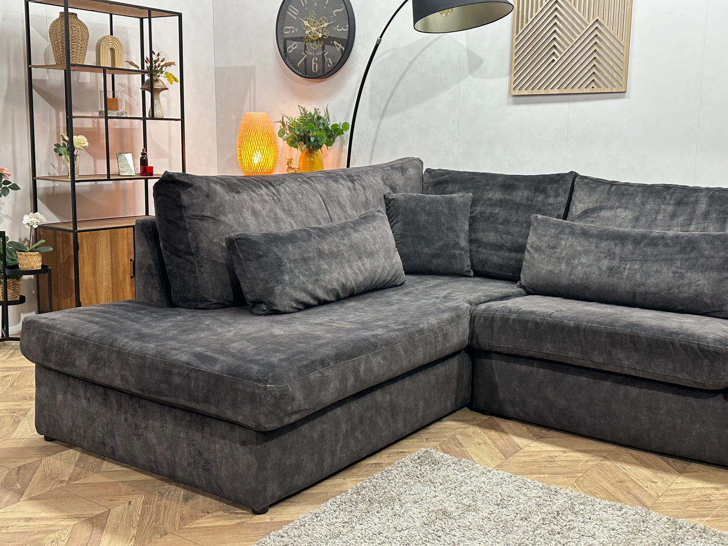 Antraciet Velvet U Bank ~ Nieuwstaat
