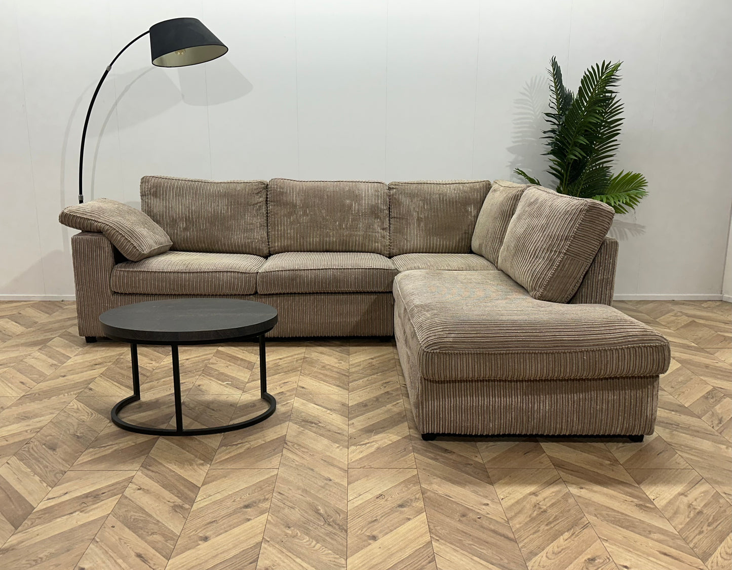 Beige Ribstof Hoekbank ~ Losse Kussens Met Afneembare Hoezen