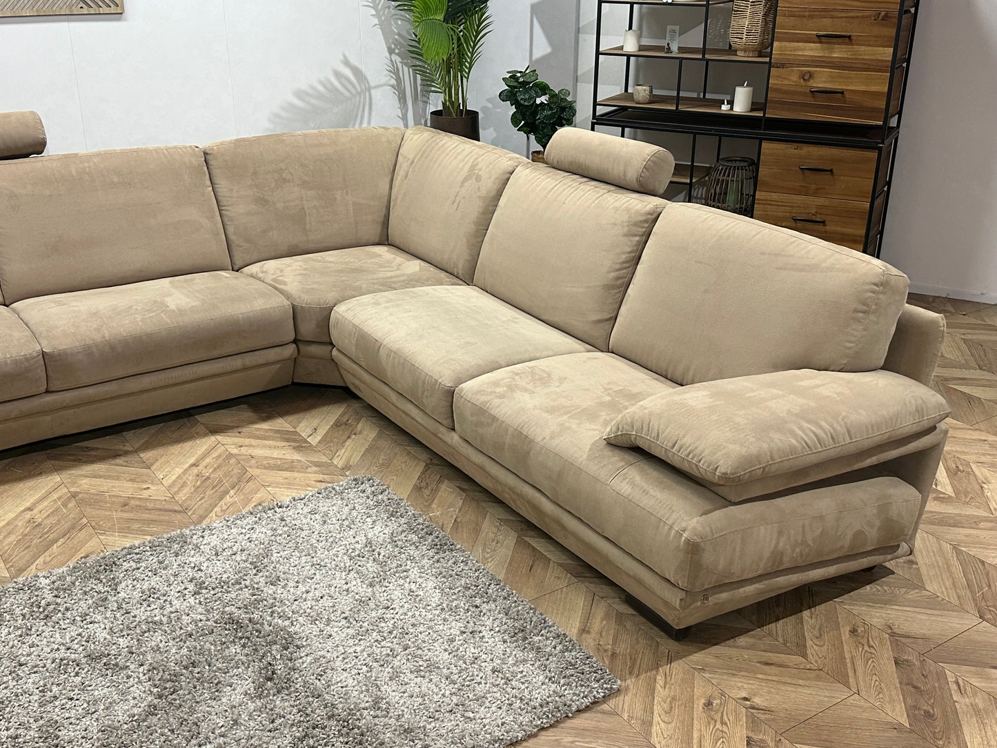 UrbanSofa Beige Velvet Design U Bank ~ Vaste Kussens