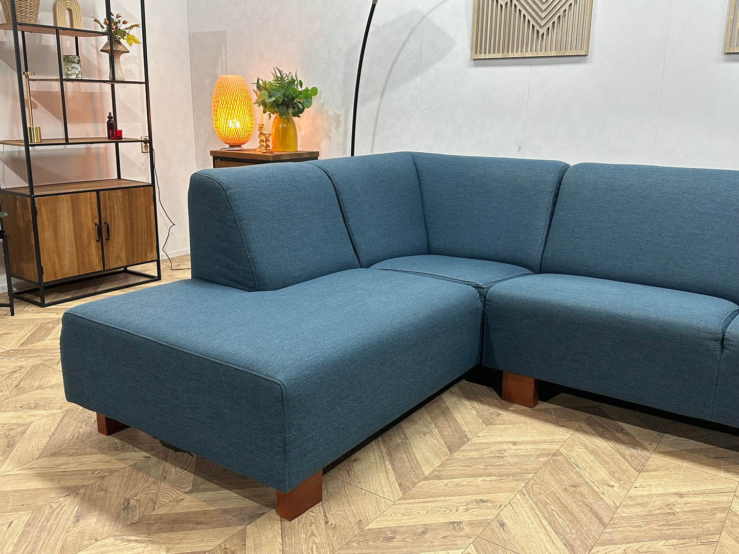 Blauwe Hoekbank Inc Hocker ~ Vaste Kussens