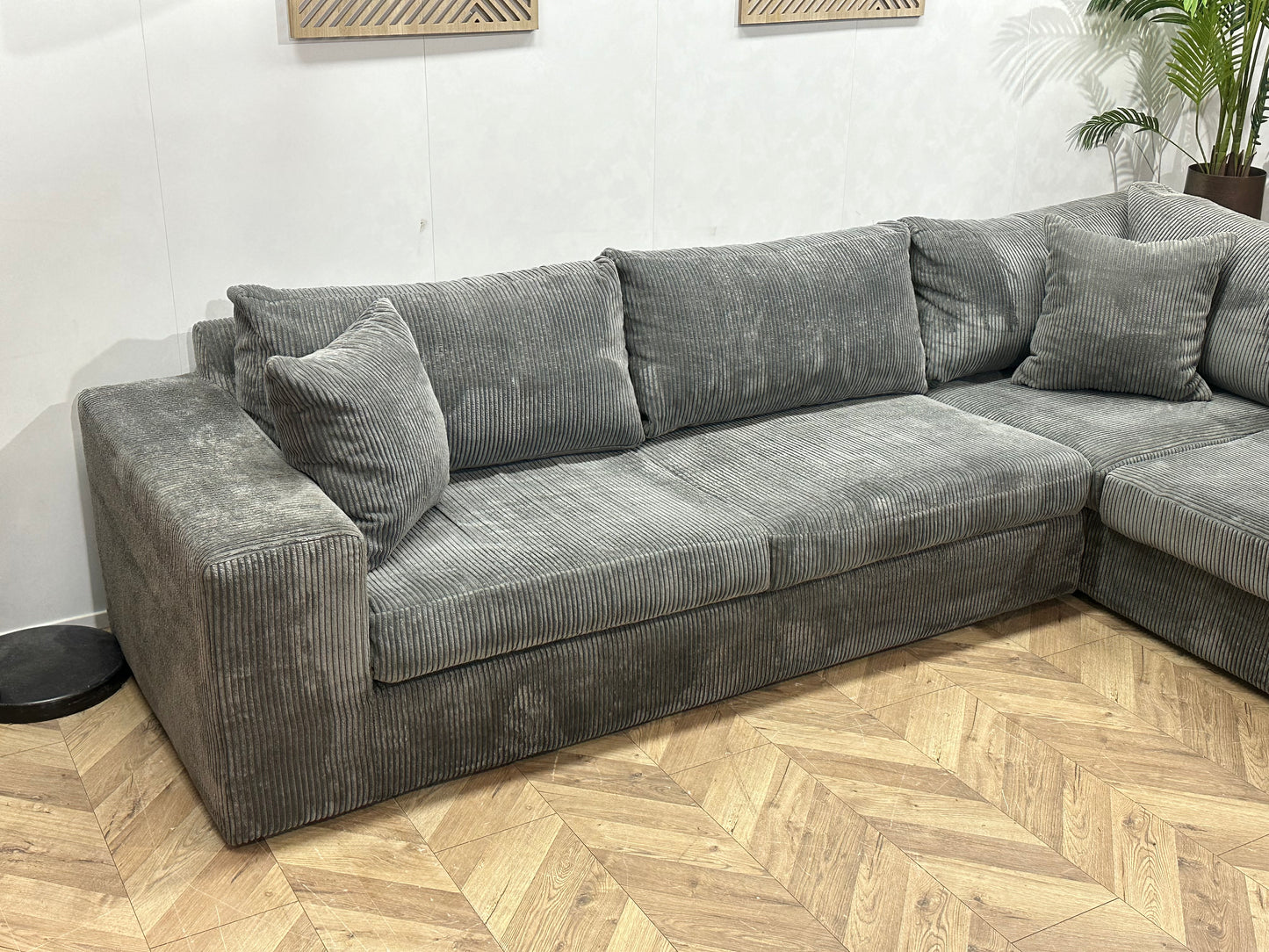 Grijze Ribstof Hoekbank ~ Losse Kussens Met Afneembare Hoezen