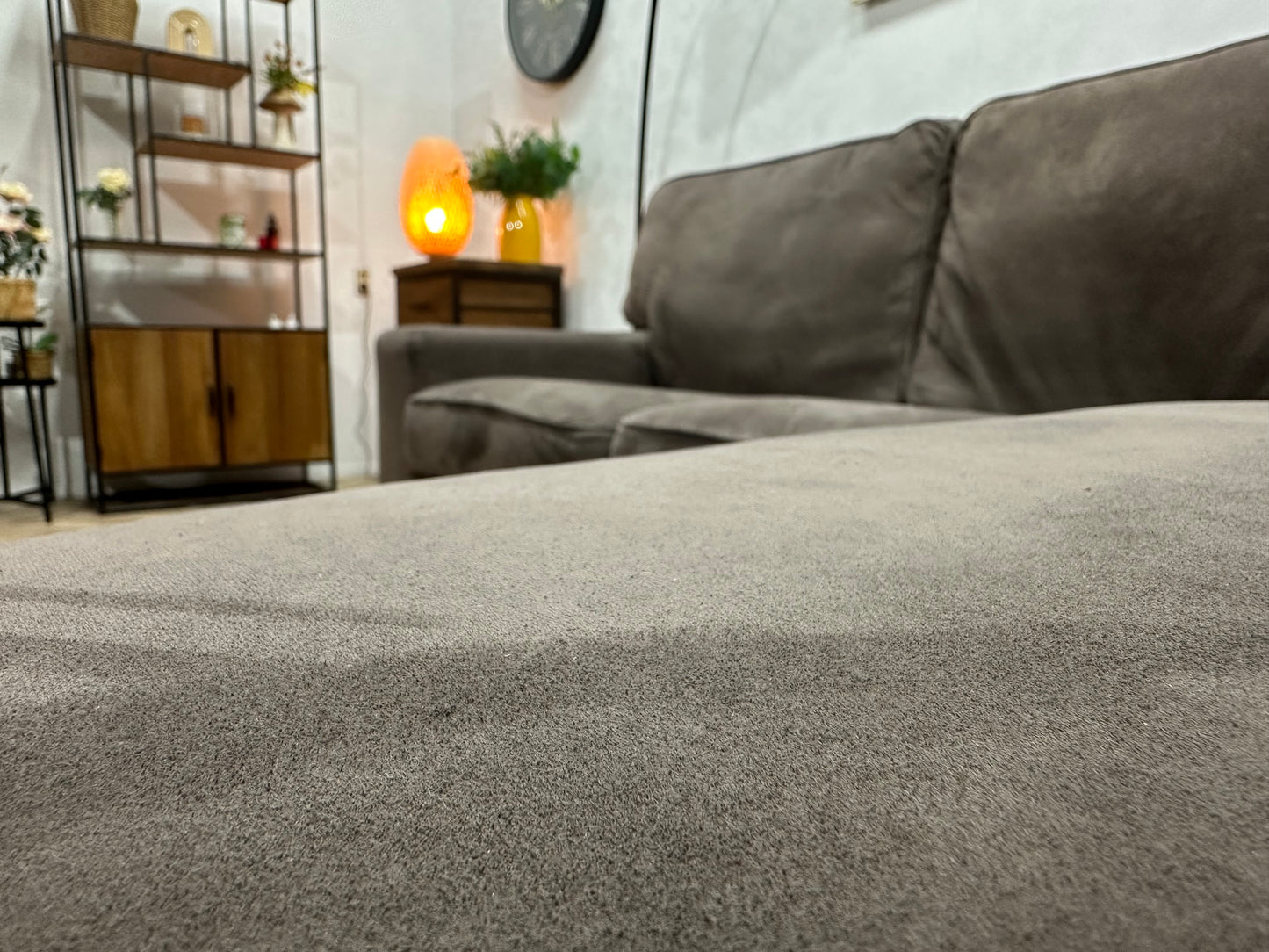 Bruine Velvet Hoekbank Inc Hocker ~ Losse Kussens Met Afneembare Hoezen