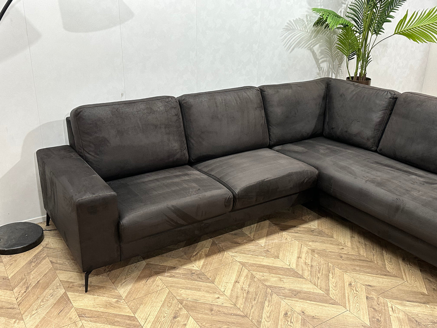 Antraciet Suède Stoffen Hoekbank ~ Losse Rugkussens Met Afneembare Hoezen