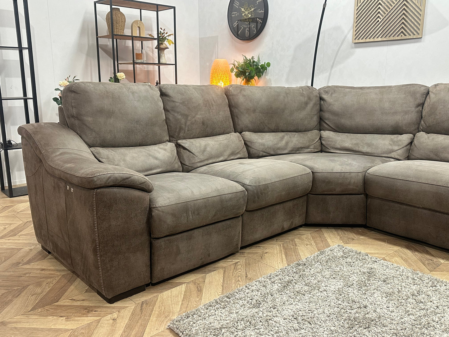 Bruine Suède Stoffen Hoekbank ~ Relaxfunctie