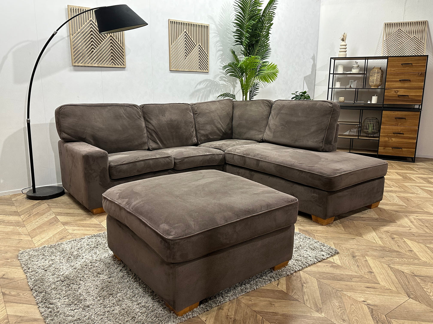 Bruine Velvet Hoekbank Inc Hocker ~ Losse Kussens Met Afneembare Hoezen