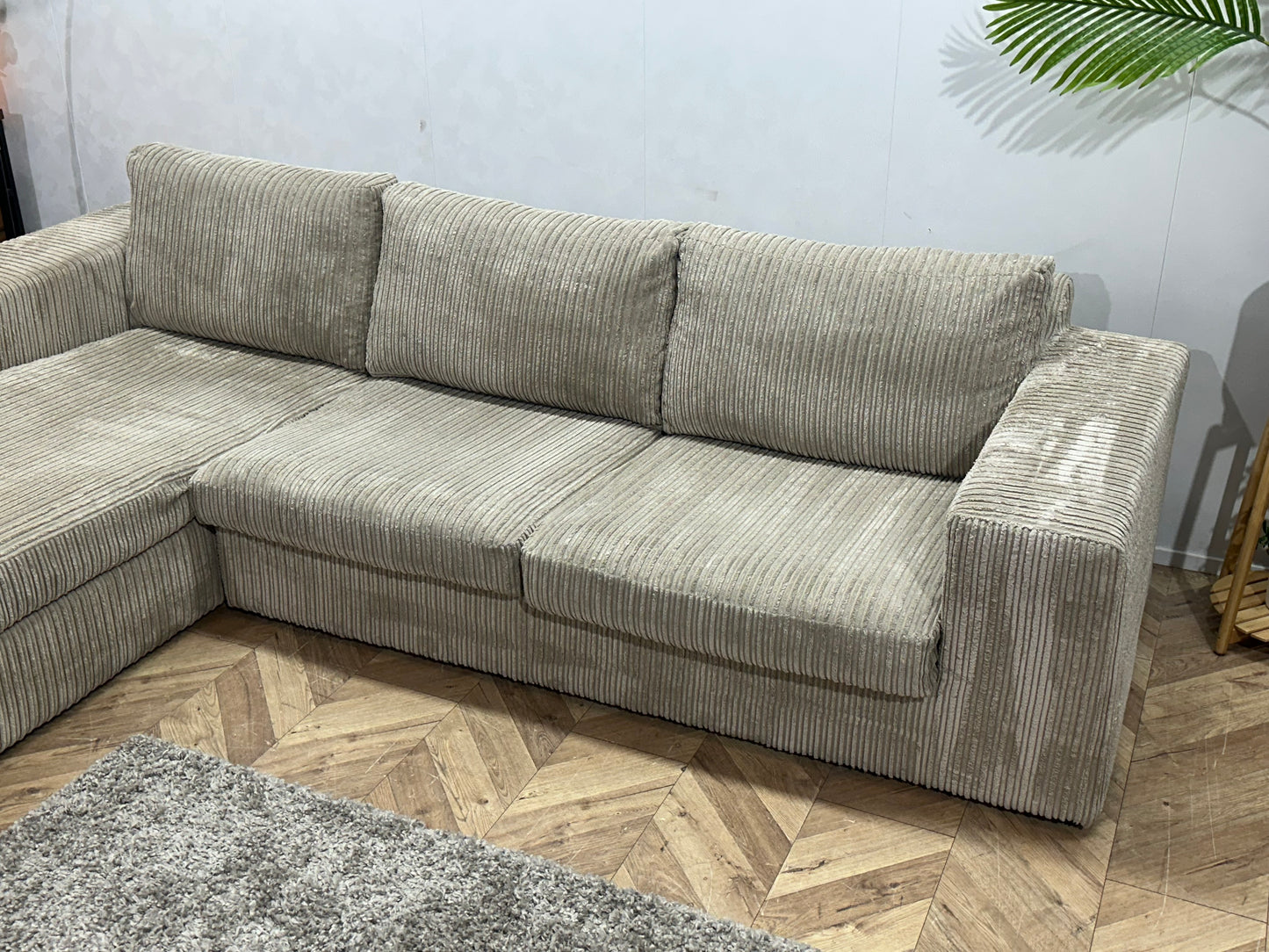 Crème Ribstof Hoekbank ~ Losse Kussens Met Afneembare Hoezen