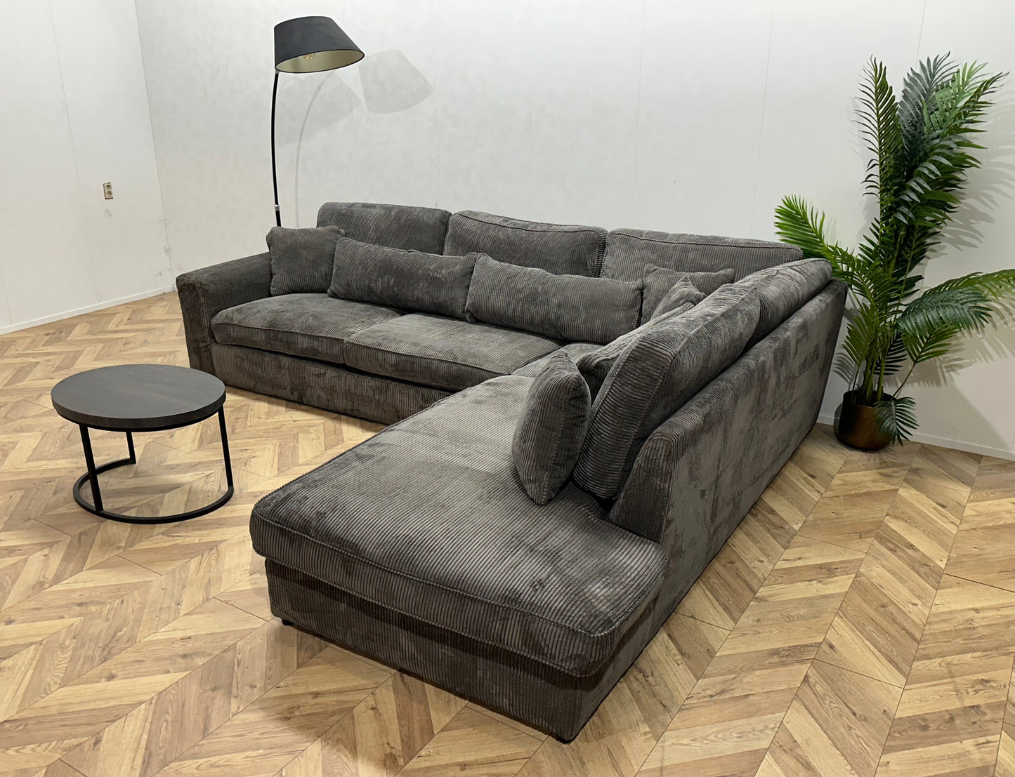 Grijze Ribstof Hoekbank ~ Losse Kussens Met Afneembare Hoezen