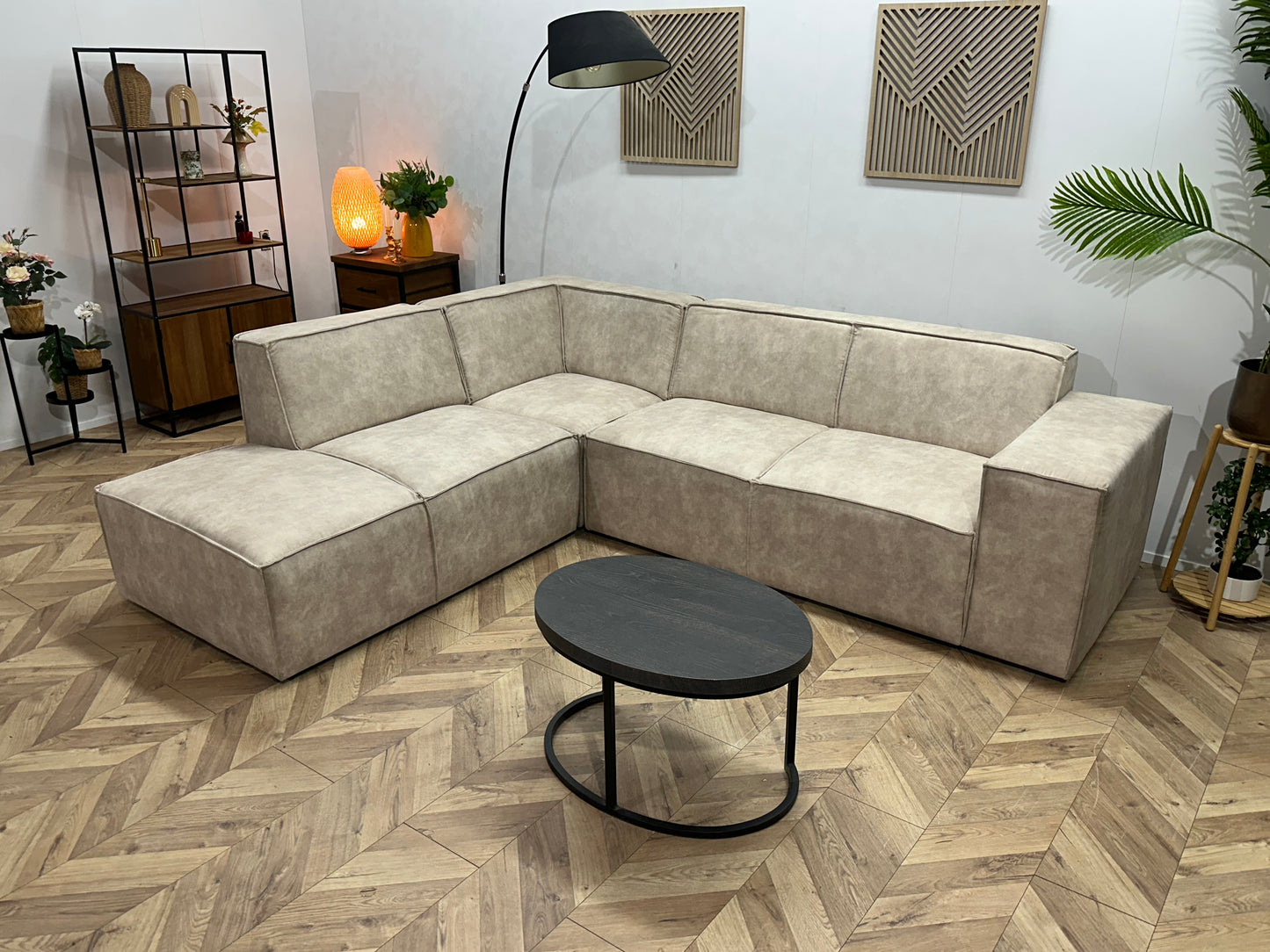 !Showroommodel! Crème Suède Stoffen Hoekbank