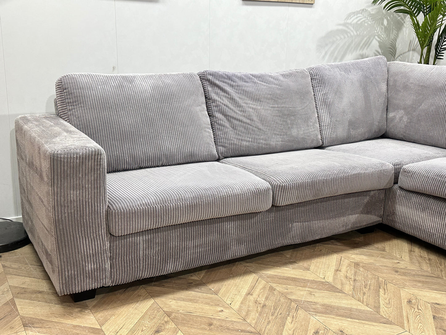 Licht Grijze Ribstof Hoekbank ~ Nieuwstaat