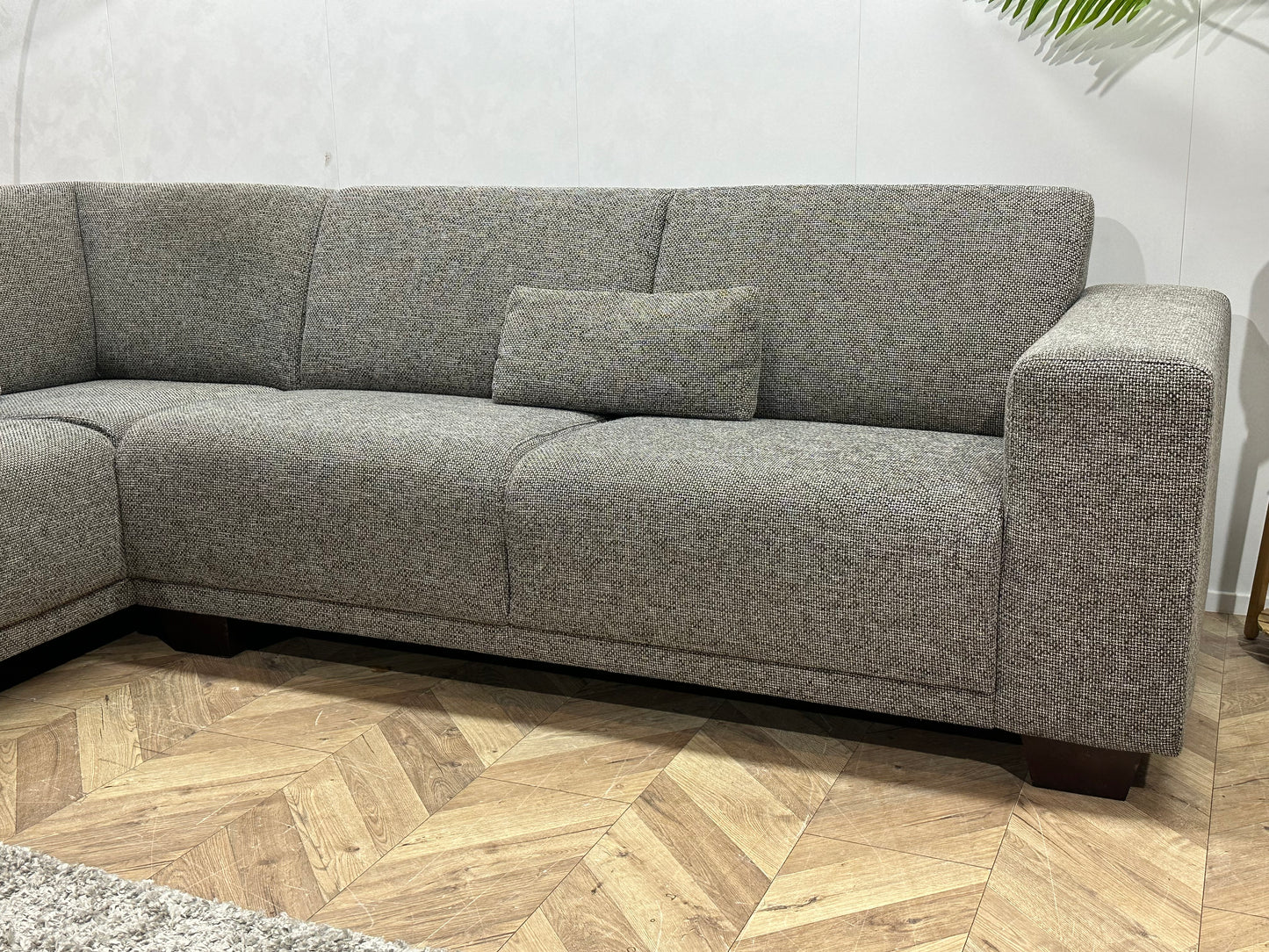Grijze Hoekbank ~ Vaste Kussens