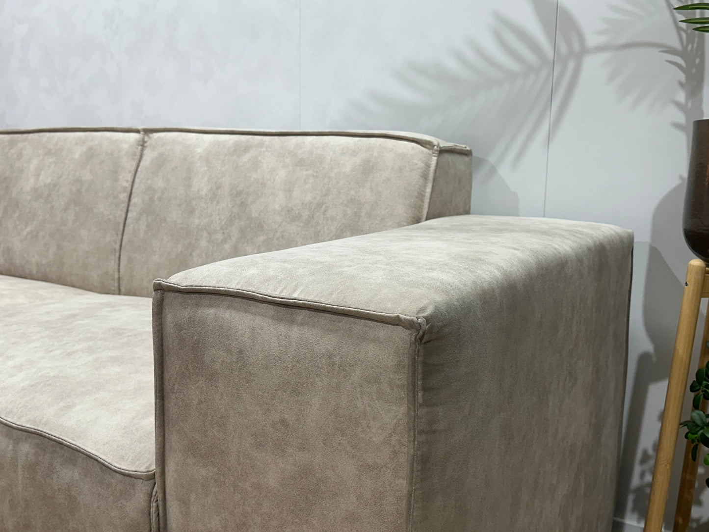 !Showroommodel! Crème Suède Stoffen Hoekbank