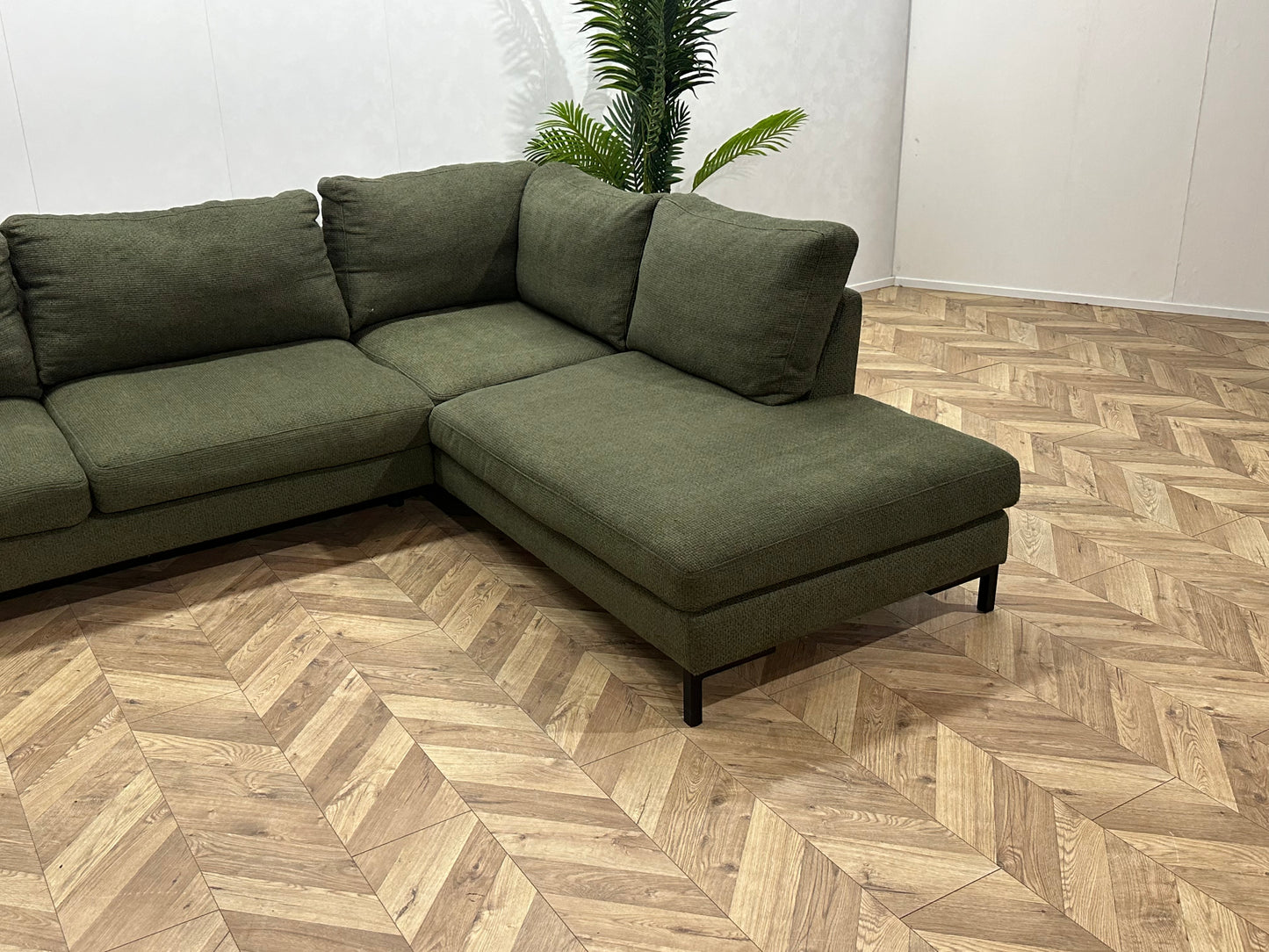 Groene Hoekbank ~ Losse Kussens Met Afneembare Hoezen