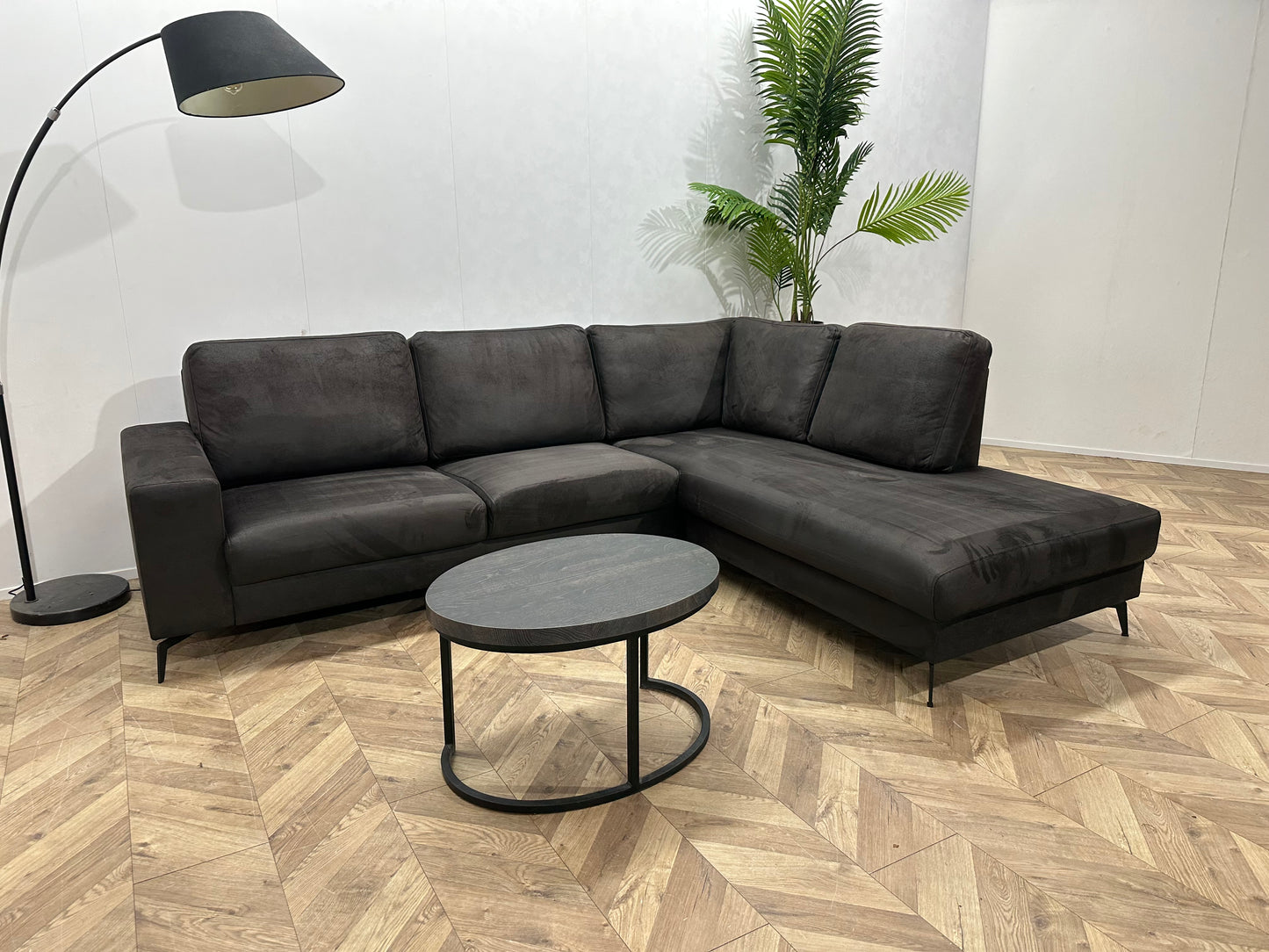 Antraciet Suède Stoffen Hoekbank ~ Losse Rugkussens Met Afneembare Hoezen