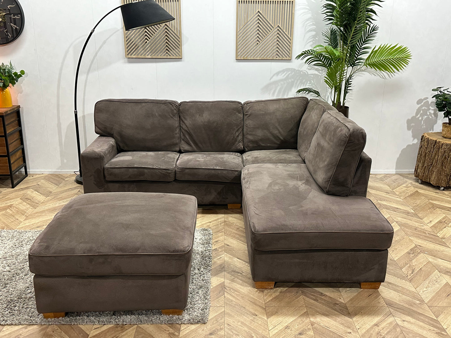 Bruine Velvet Hoekbank Inc Hocker ~ Losse Kussens Met Afneembare Hoezen