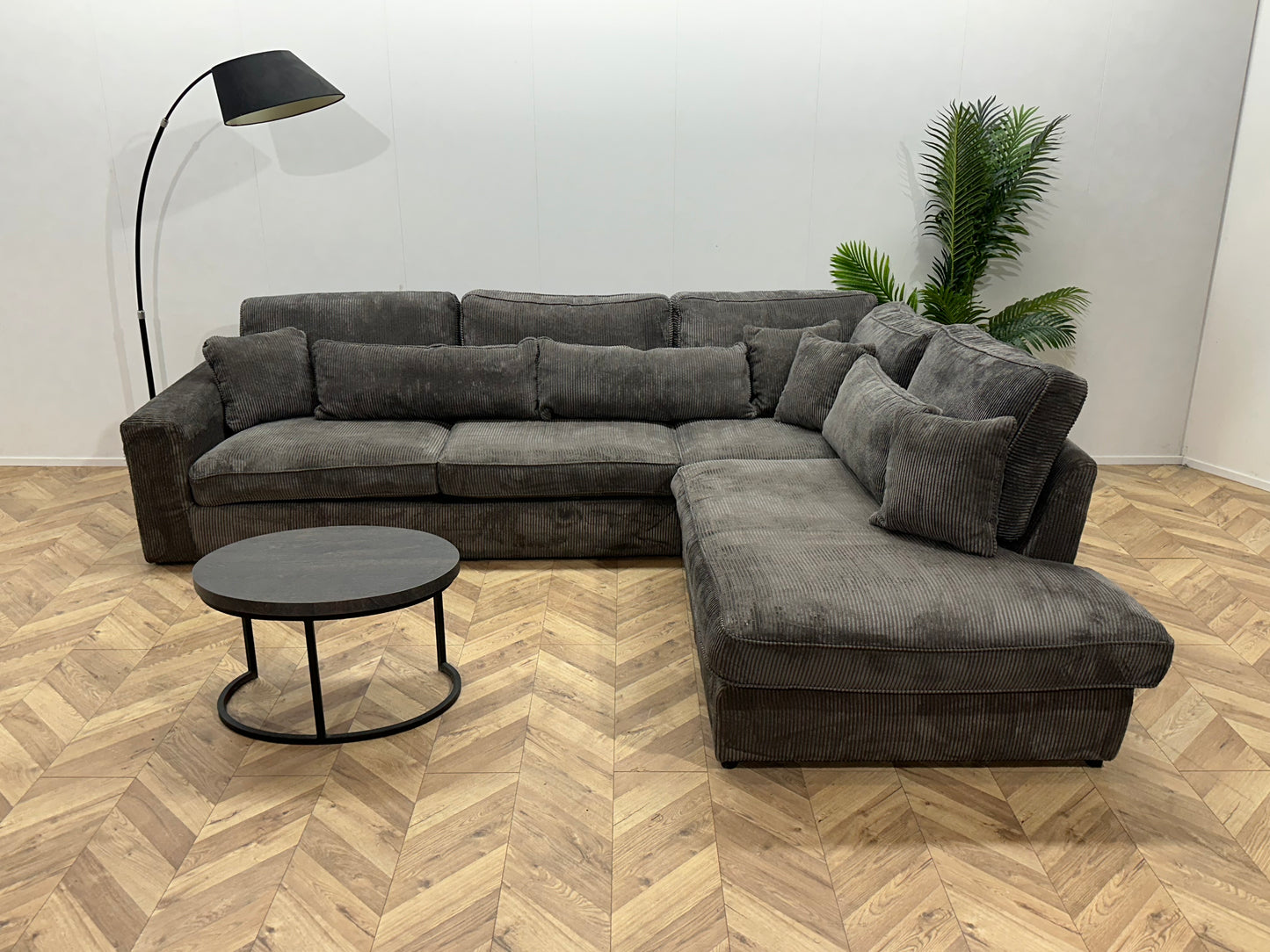 Grijze Ribstof Hoekbank ~ Losse Kussens Met Afneembare Hoezen