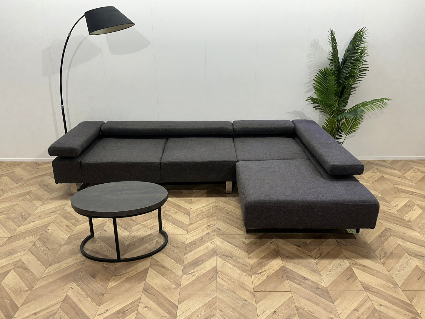 Montèl Grijze Design Hoekbank ~ Verstelbare Arm/Hoofdsteunen