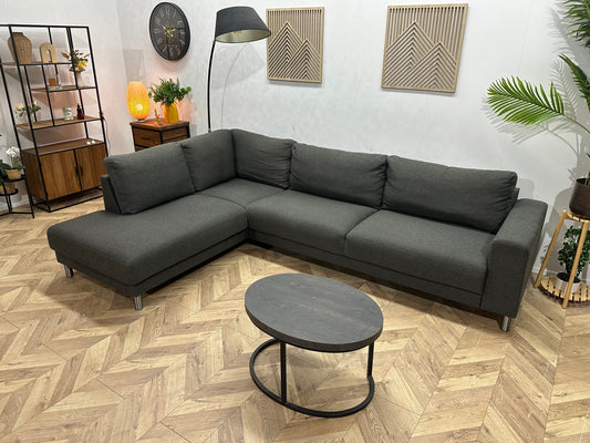 Grijze Hoekbank ~ Losse Rugkussens Met Afneembare Hoezen