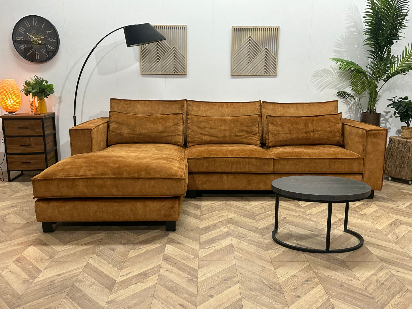 Oosterbaan Cognac Bruine Velvet Hoekbank ~ Losse Kussens Met Afneembare Hoezen