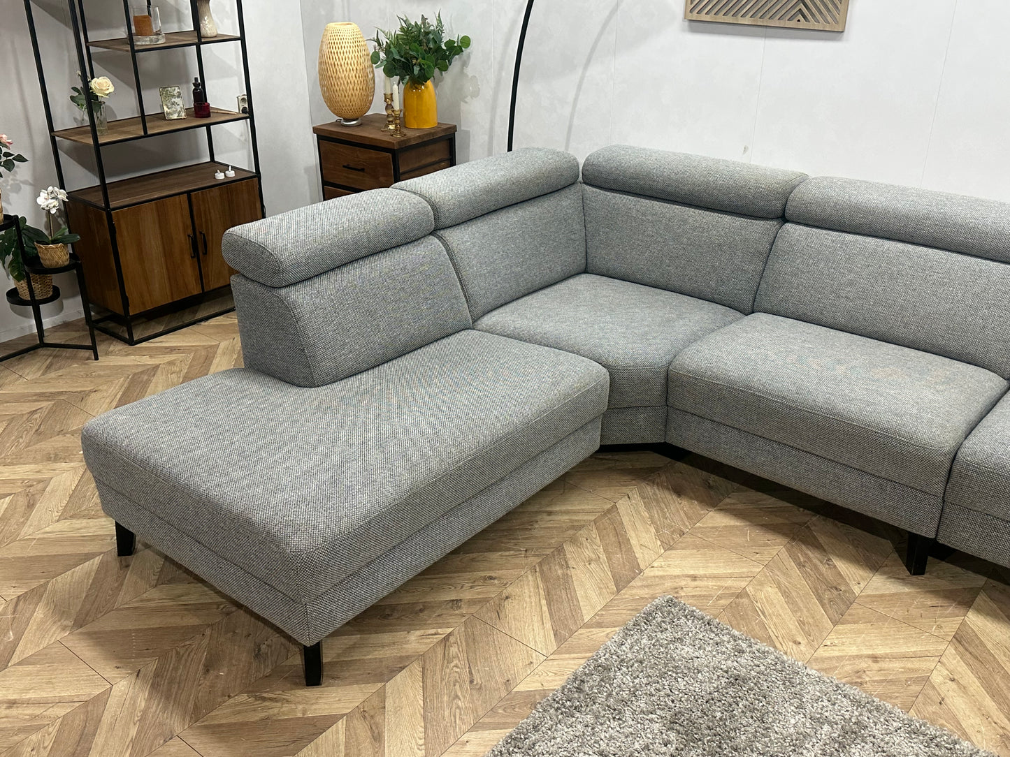 Montèl Licht Grijze Hoekbank ~ Verstelbare Arm/Hoofdsteunen