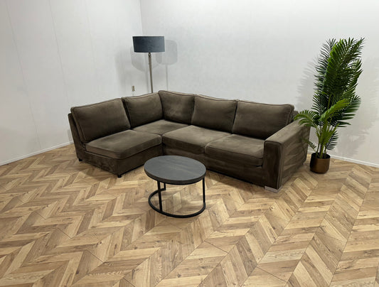Bruine Velvet Design Bank ~ Nieuwstaat