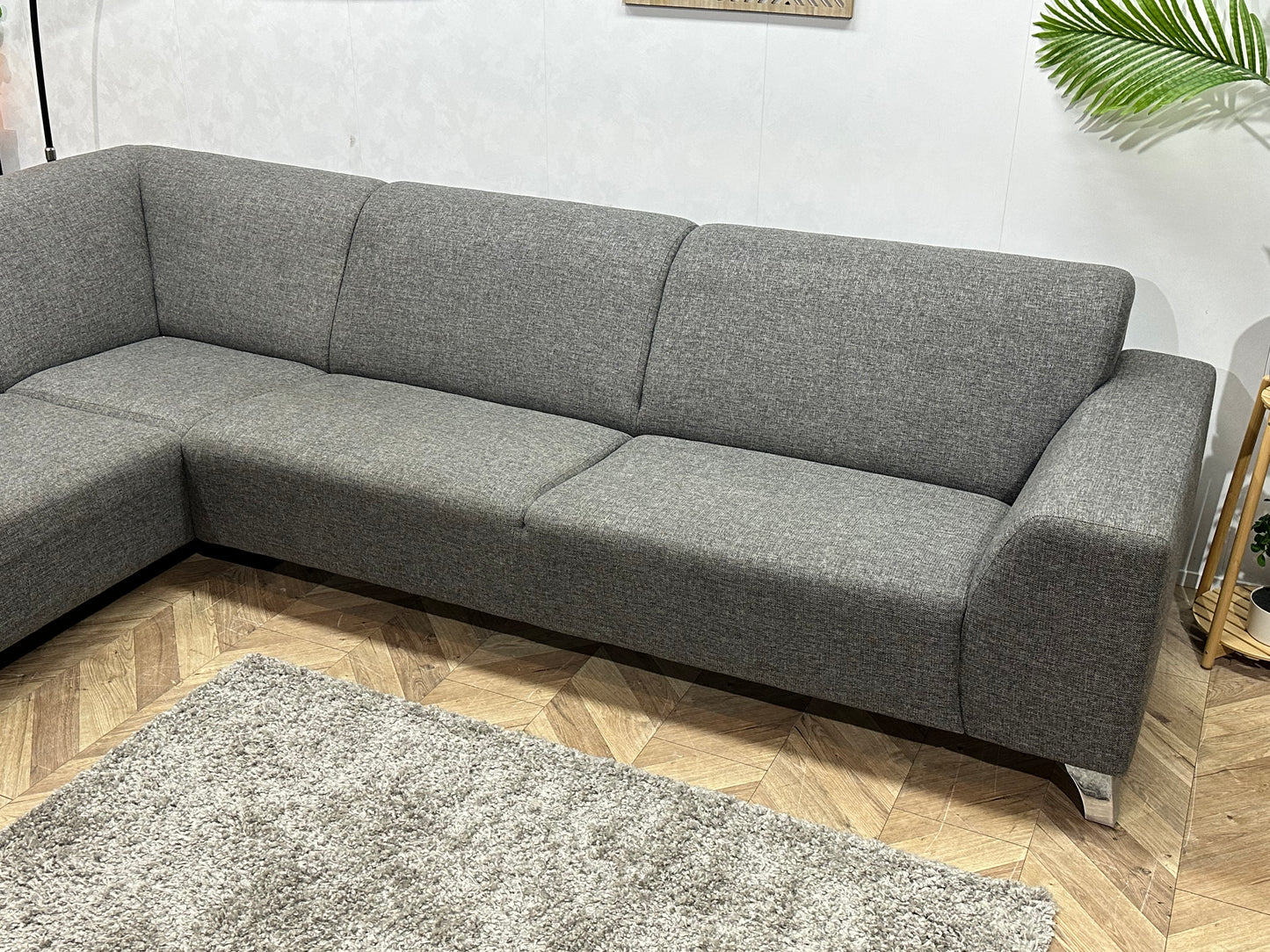 Grijze Hoekbank ~ Vaste Kussens