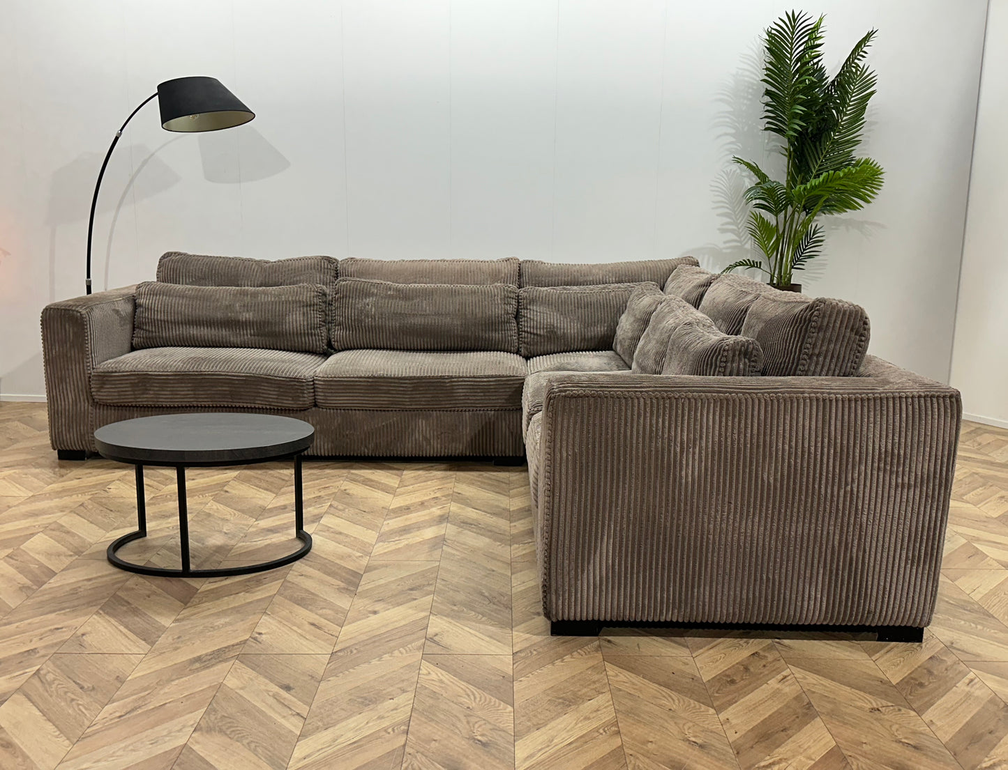 Licht Bruine Ribstof Hoekbank ~ Losse Kussens Met Afneembare Hoezen