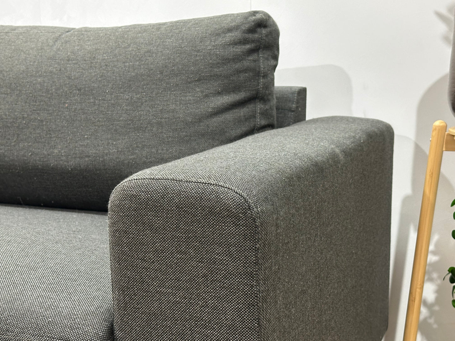 Grijze Hoekbank ~ Losse Rugkussens Met Afneembare Hoezen