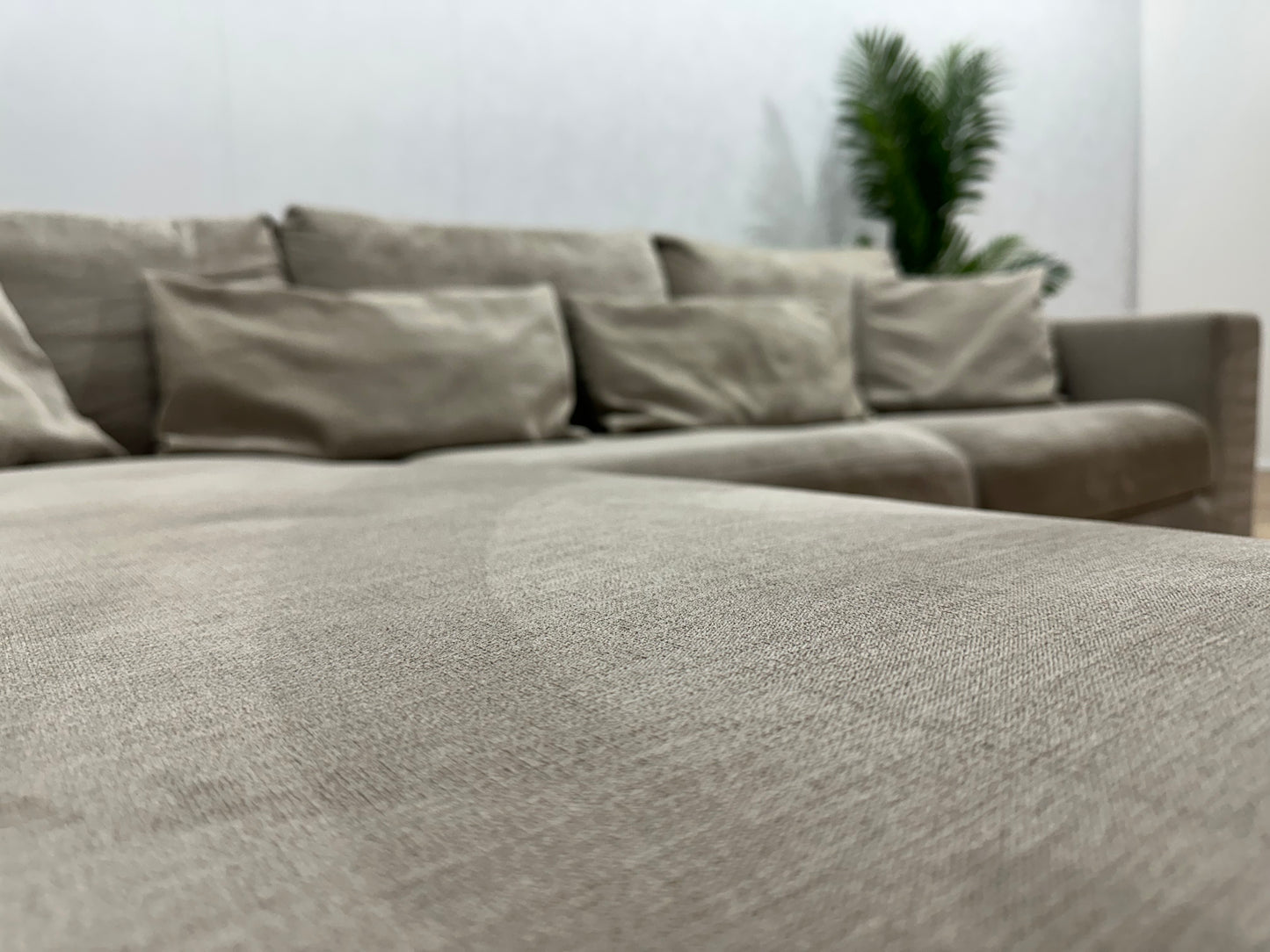 IN.HOUSE Beige Velvet Hoekbank ~ Nieuwstaat