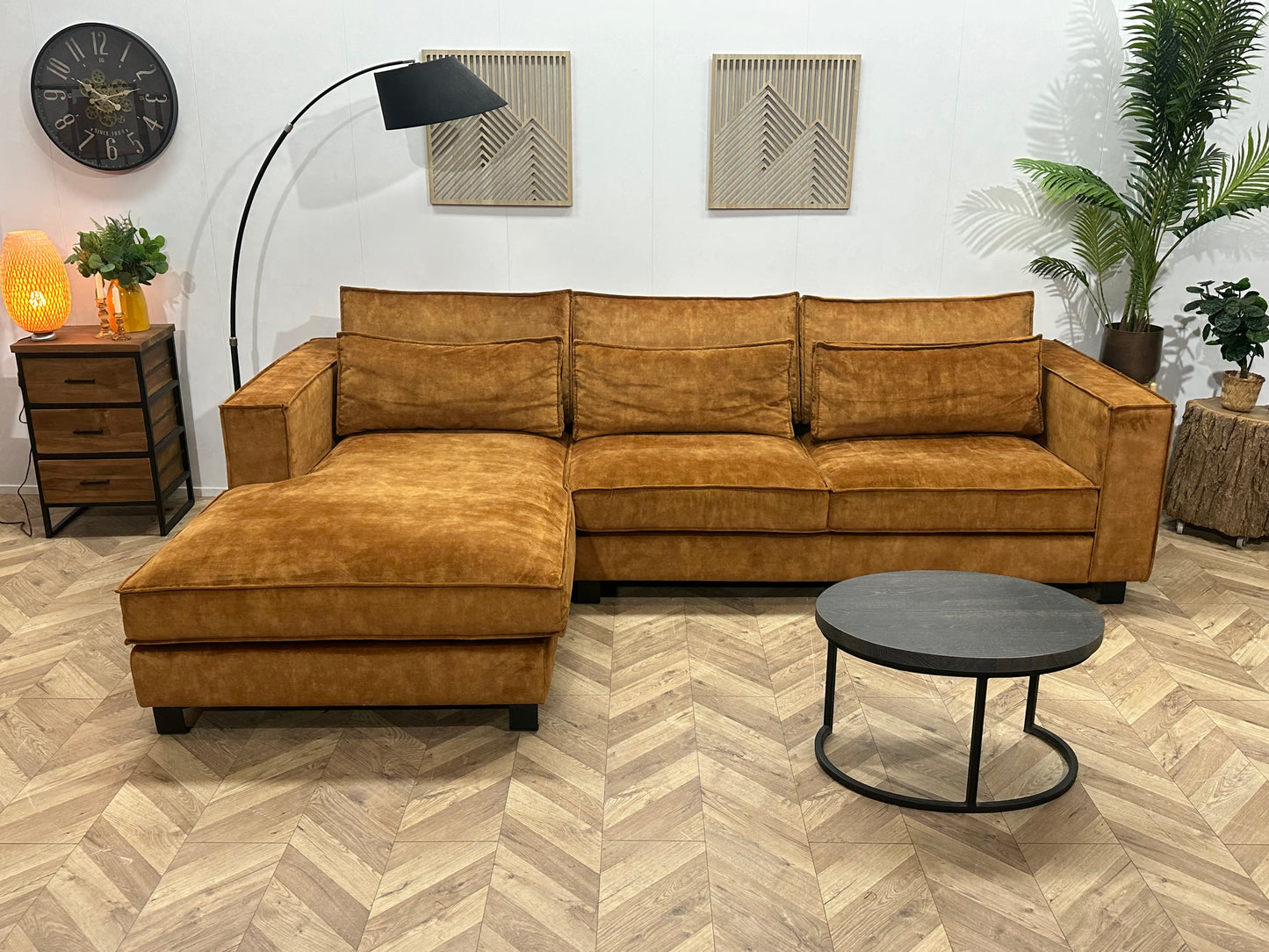 Oosterbaan Cognac Bruine Velvet Hoekbank ~ Losse Kussens Met Afneembare Hoezen