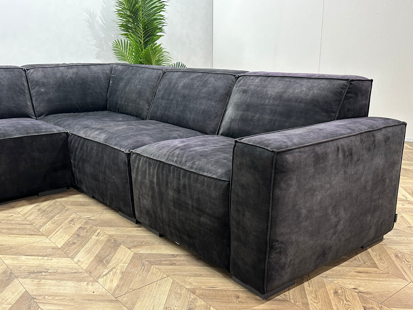 AvantGarde Antraciet Velvet U Bank ~ Vaste Kussens