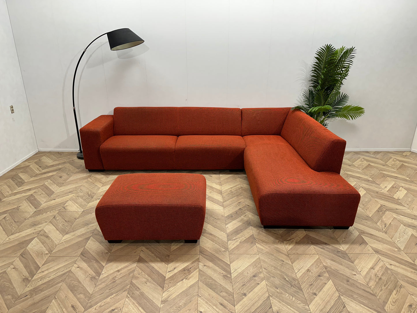 Bruin\Rode Montèl Hoekbank Inc Hocker ~ Vaste Kussens