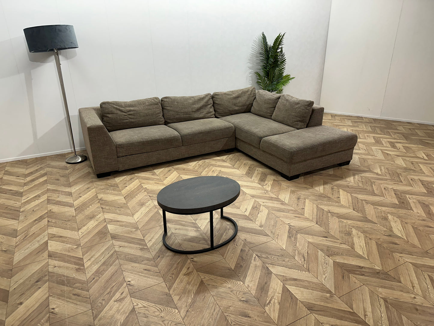 Beige/Bruine Hoekbank ~ Losse Rugkussens Met Afneembare Hoezen