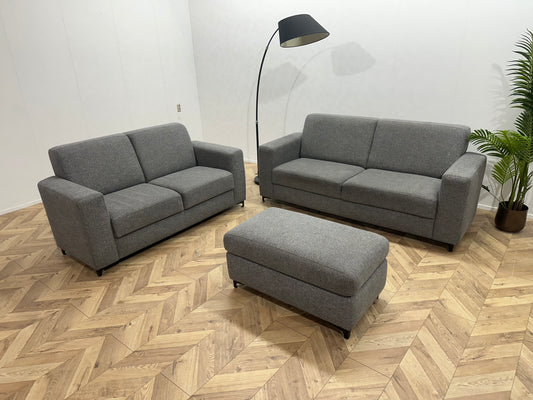 Grijze Banken Set Inc Hocker ~ Vaste Kussens