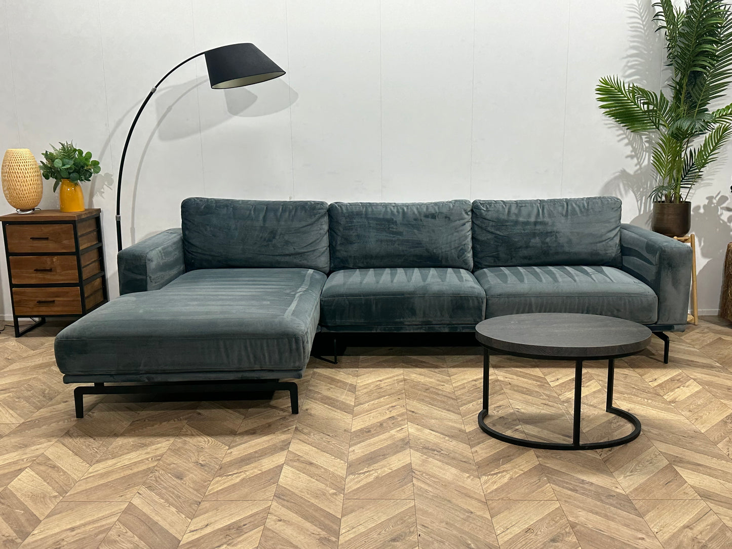 Blauwe Velvet Hoekbank ~ Losse Rugkussens Met Afneembare Hoezen