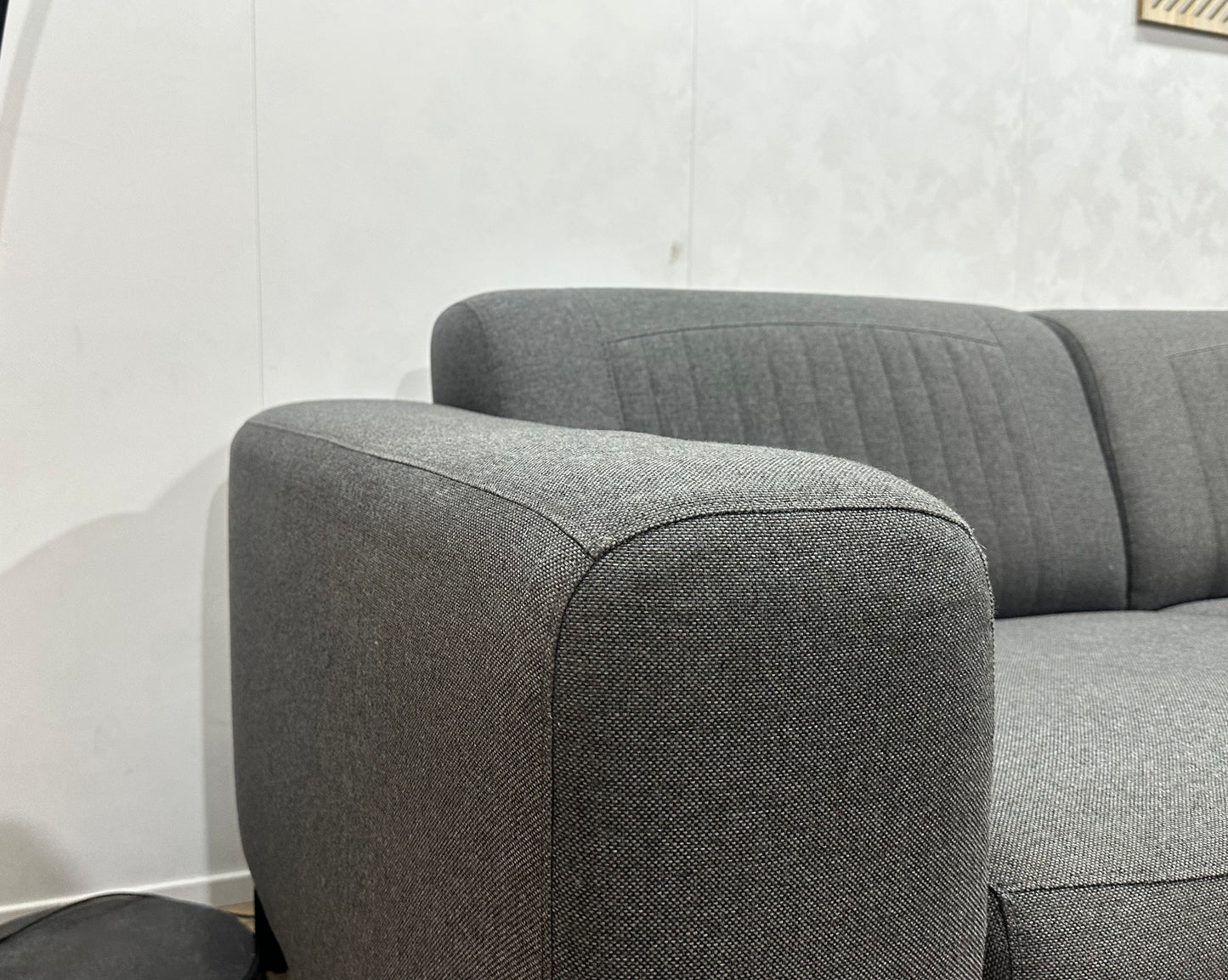 Grijze Hoekbank ~ Vaste Kussens