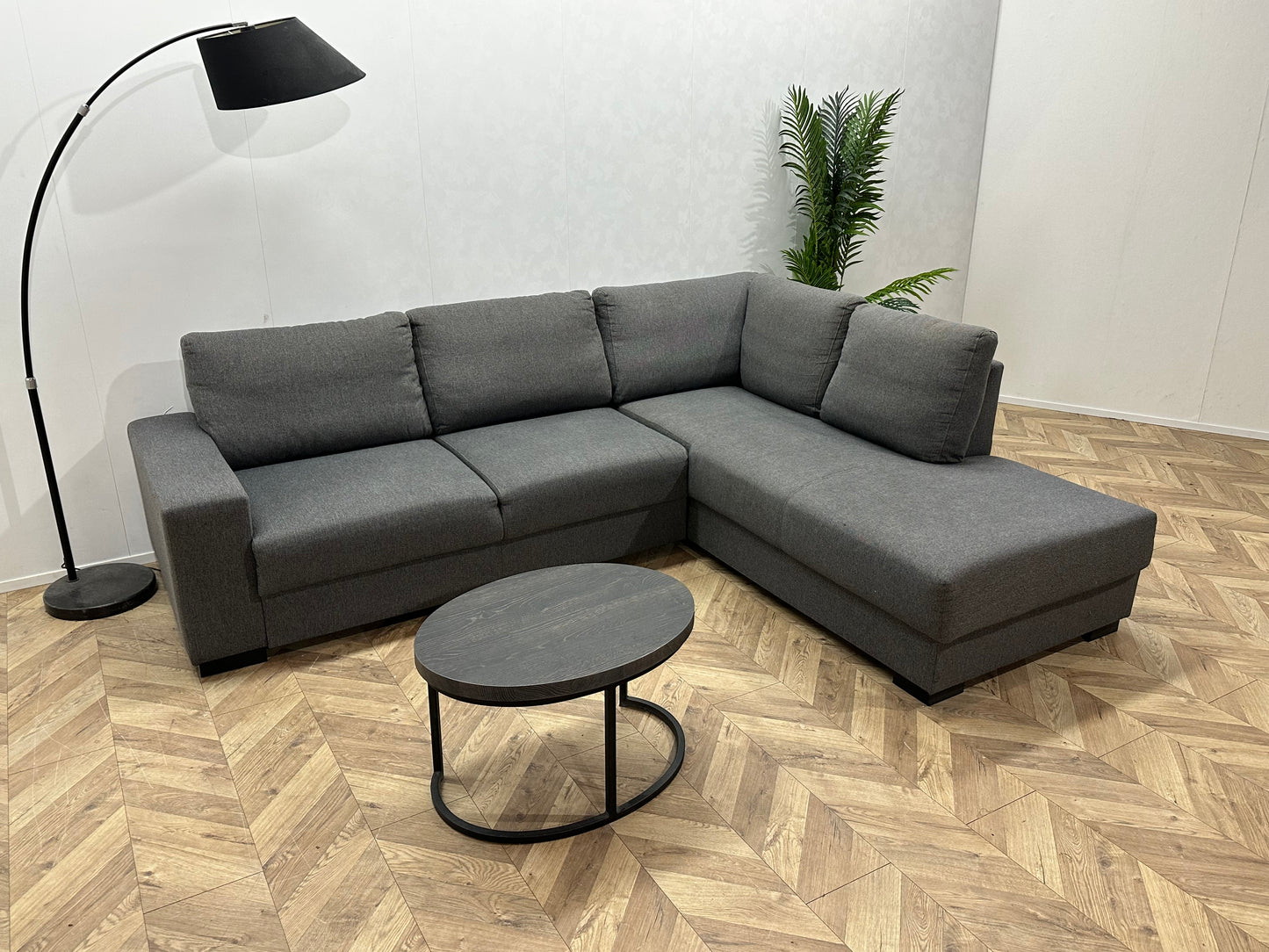 Grijze Hoekbank ~ Losse Rugkussens Met Afneembare Hoezen