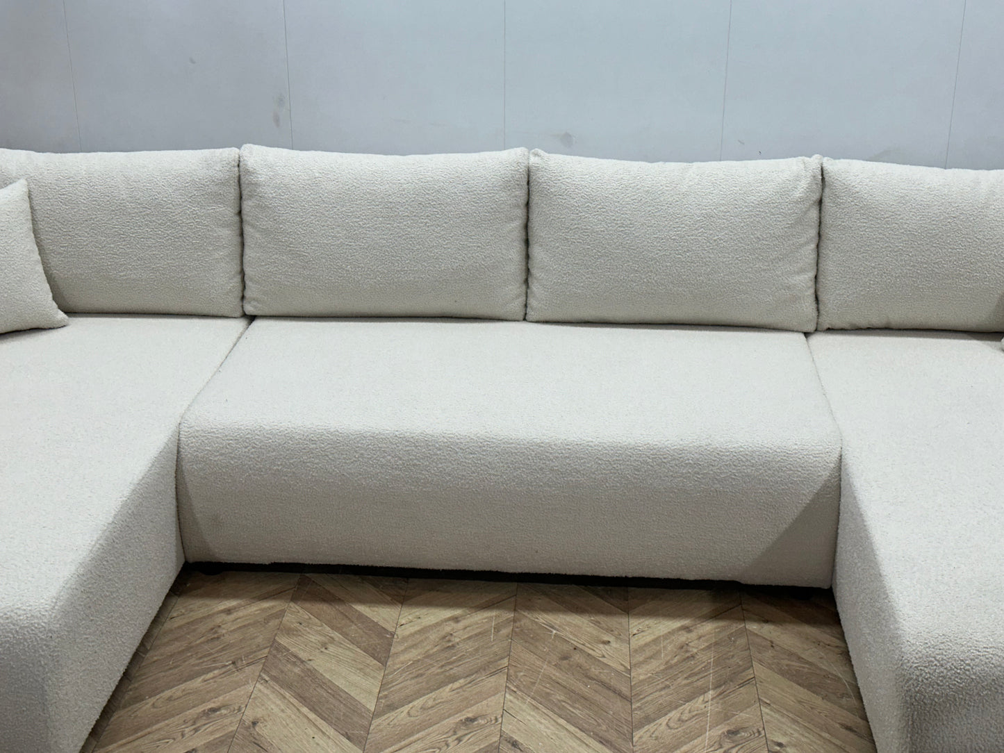 !Showroommodel! Witte Bouclé Stoffen U Bank ~ Oplaadfunctie