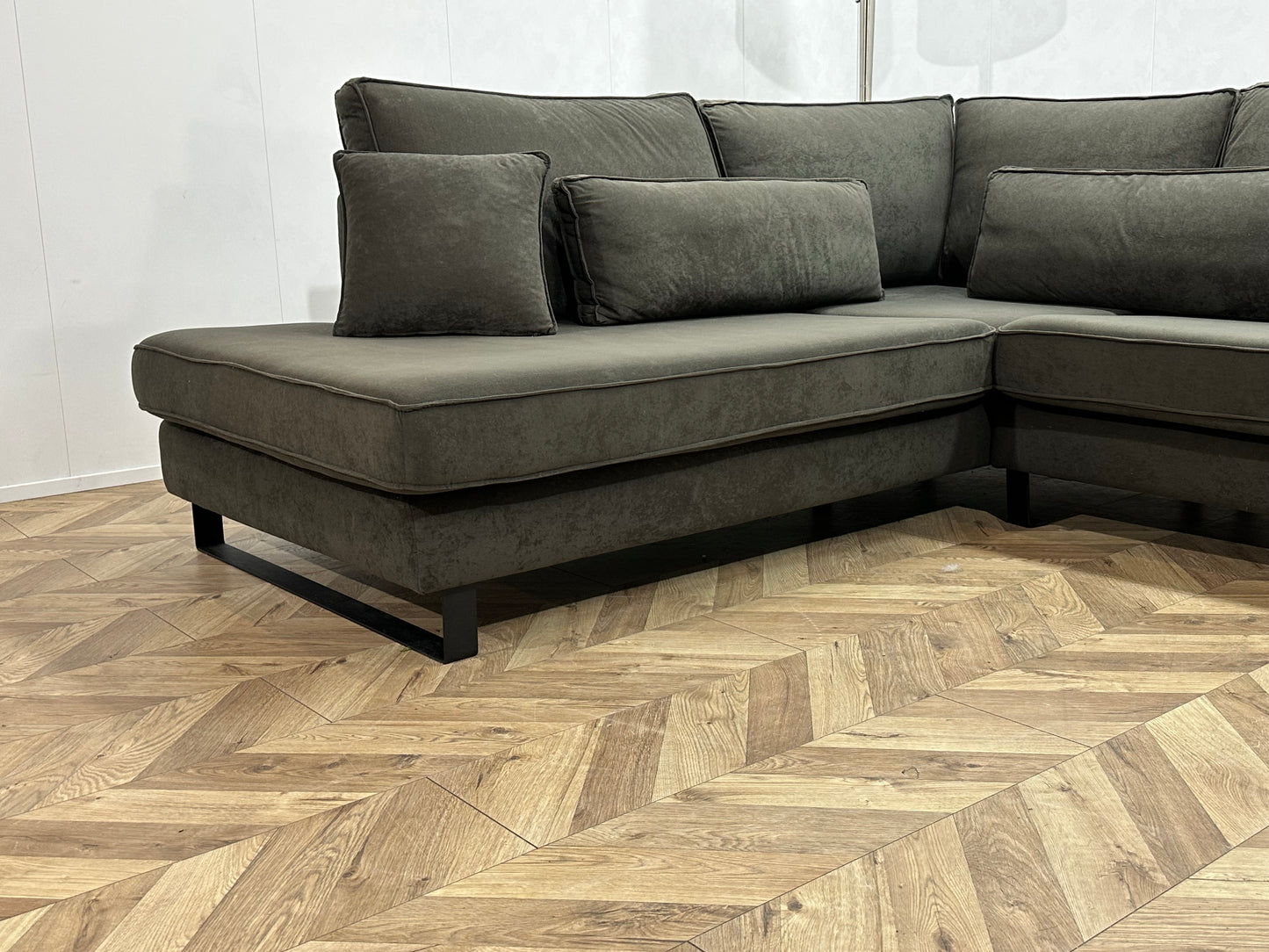 Antraciet Velvet Hoekbank ~ Losse Kussens Met Afneembare Hoezen