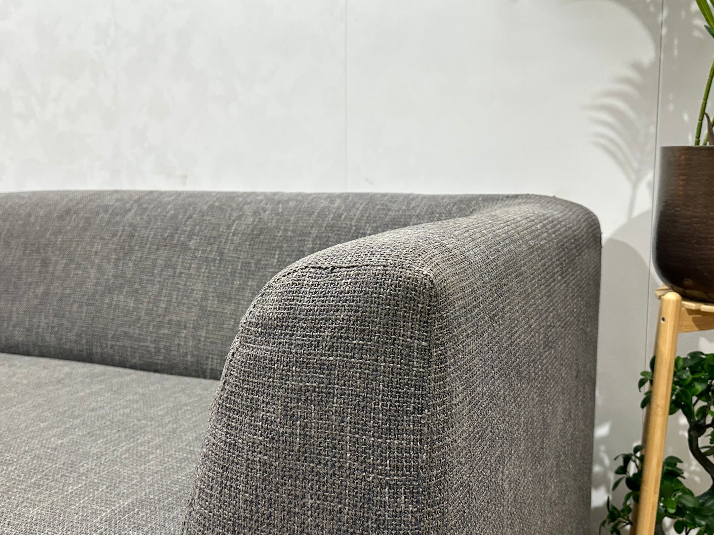 Grijze Hoekbank Inc Hocker ~ Vaste Kussens