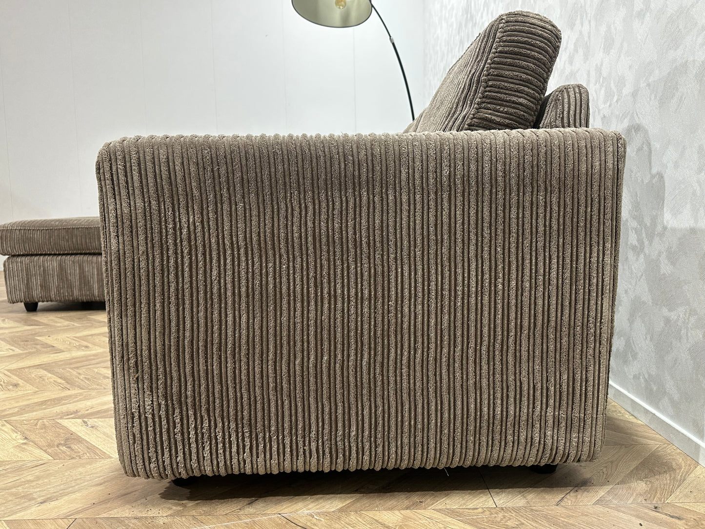 Licht Bruine Ribstof Hoekbank Inc Hocker ~ Losse Kussens Met Afneembare Hoezen