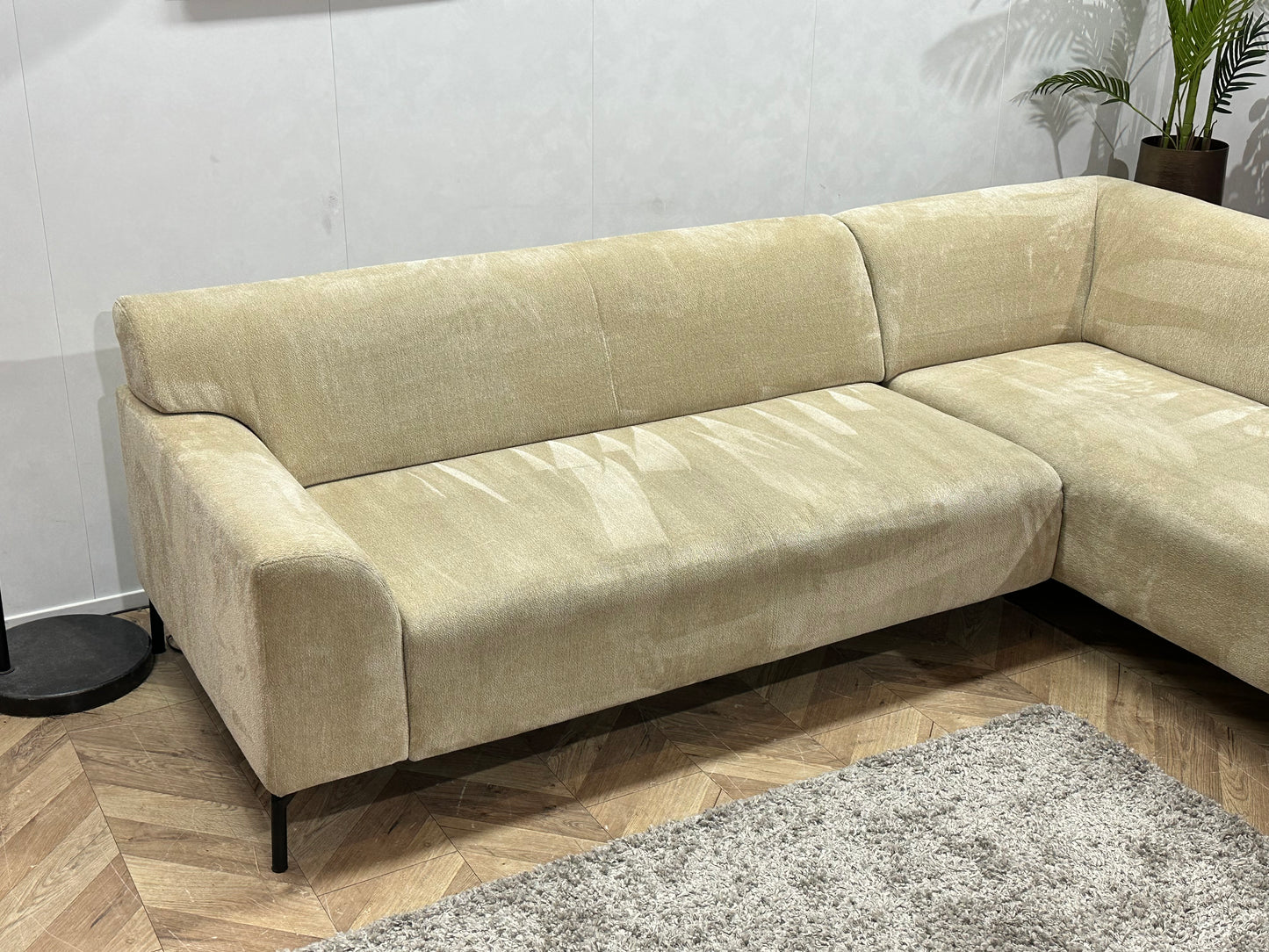 Crème Bouclé Stoffen Hoekbank ~ Vaste Kussens