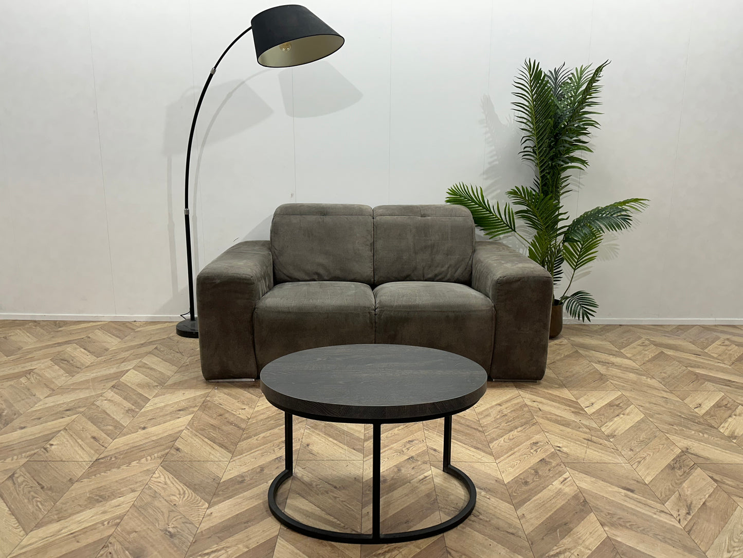 Bruin/Grijze Suède Stoffen 2-Zits Bank ~ Relaxfunctie ~ Verstelbare Hoofdsteunen