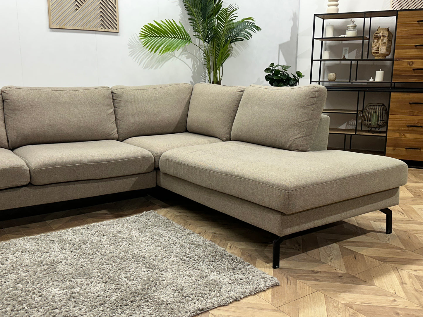 Beige/Grijze Hoekbank ~ Losse Kussens Met Afneembare Hoezen