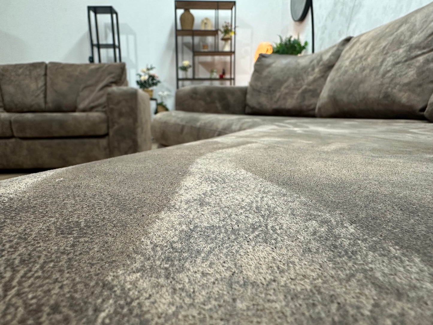 Bruine Suède Stoffen Design Banken Set ~ Losse Kussens Met Afneembare Hoezen